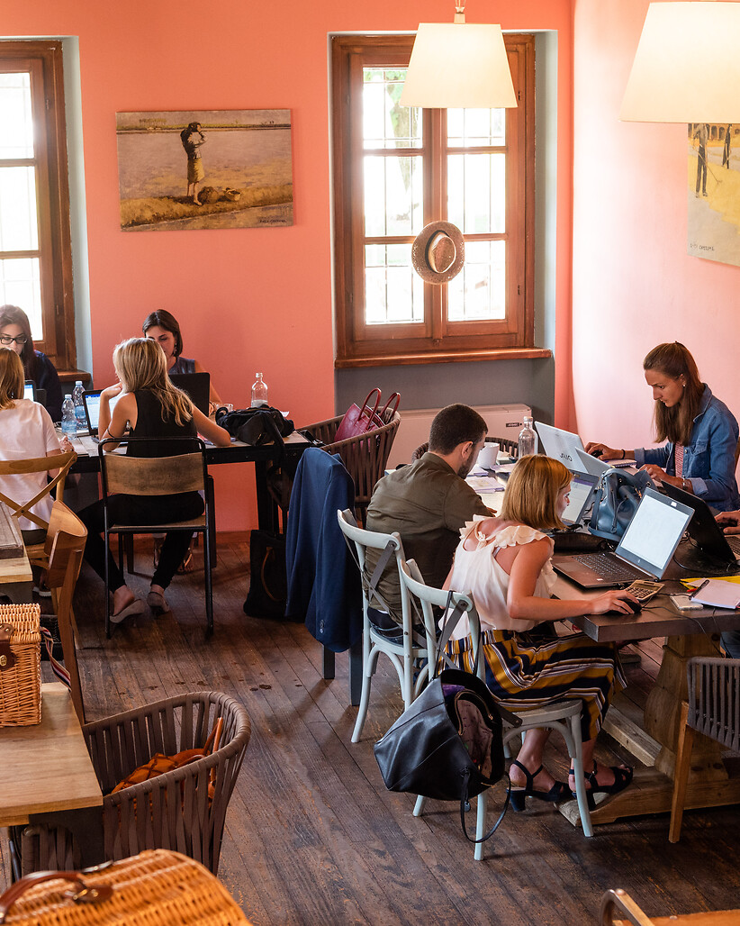 Reuniones De Empresa En Casas Tranquilas Y Apacibles